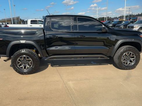 Used 2025 Chevrolet Colorado ZR2 image 8
