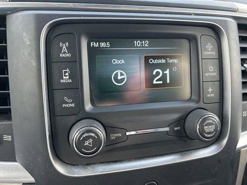 Used 2020 RAM 1500 Classic SLT image 25