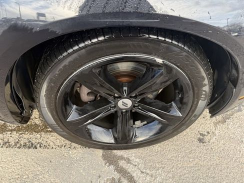 Used 2018 Dodge Challenger R/T w/ Driver Convenience Group image 14