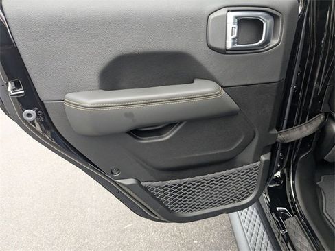 New 2026 Jeep Gladiator Sport image 24