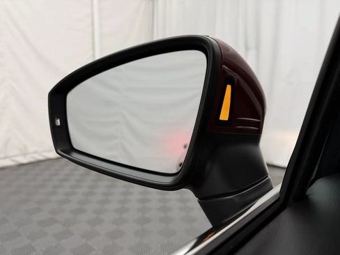 Used 2020 Volkswagen Tiguan SE w/ Panoramic Sunroof Package AWD/4WD image 14