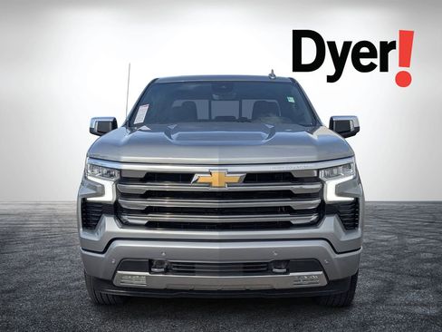 Certified 2025 Chevrolet Silverado 1500 High Country w/ High Country Premium Package AWD/4WD image 9