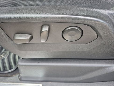 Used 2022 Chevrolet Silverado 1500 LT image 19