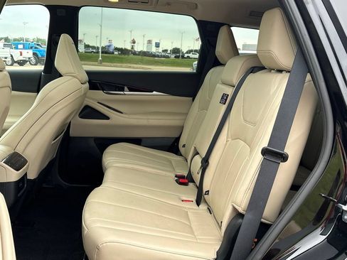 Used 2025 INFINITI QX60 Pure FWD image 15