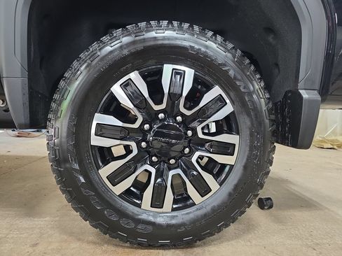 New 2026 GMC Sierra 3500 Denali Ultimate AWD/4WD image 36