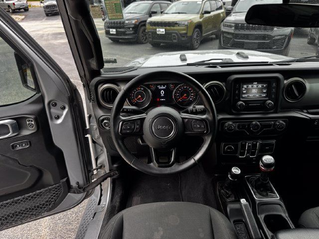 Used 2018 Jeep Wrangler Unlimited Sport S AWD/4WD image 24