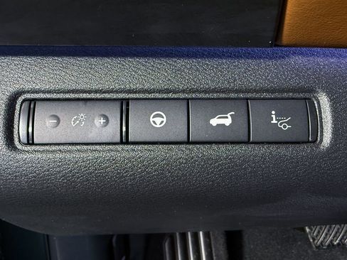 New 2026 Nissan Pathfinder Platinum image 26