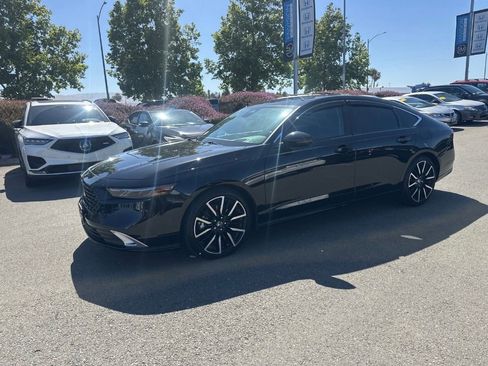 Used 2025 Honda Accord Touring image 5