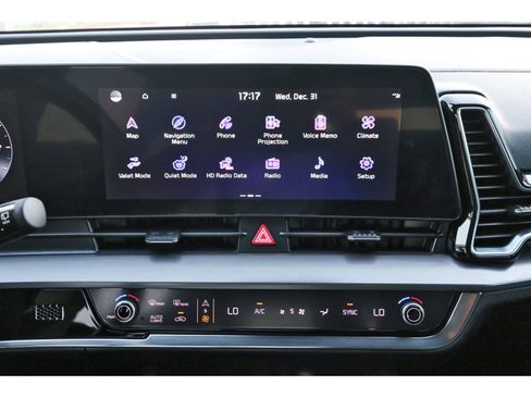 Used 2023 Kia Sportage SX image 25