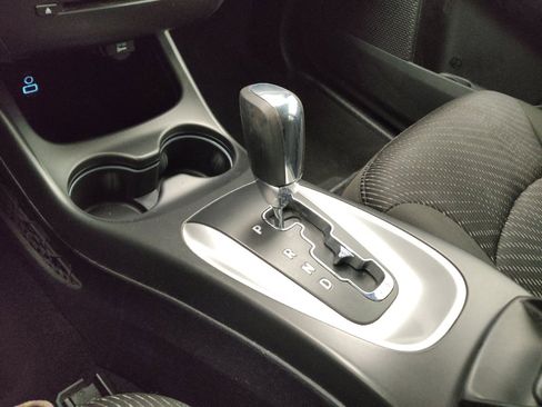 Used 2019 Dodge Journey SE w/ Blacktop Package FWD image 26