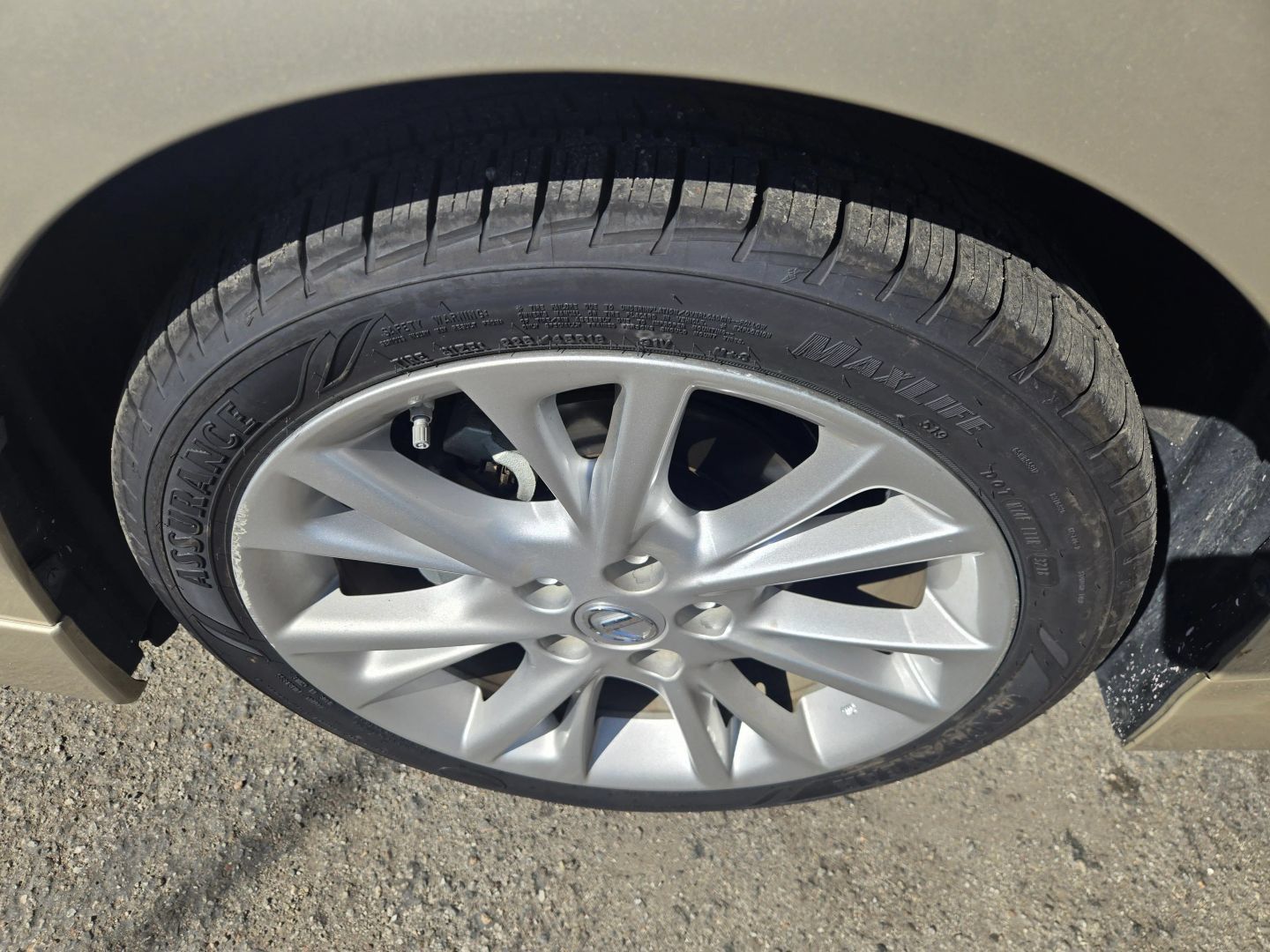 Used 2011 Lexus HS 250h w/ Preferred Accessory Package FWD image 35