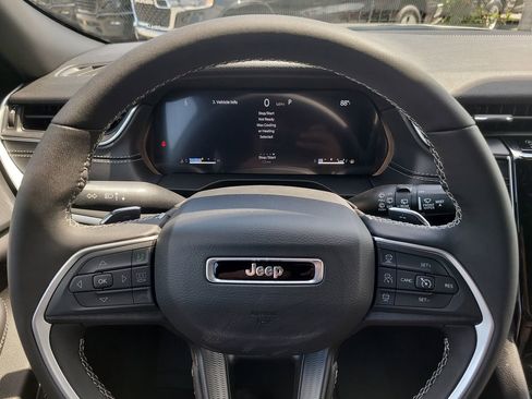 New 2026 Jeep Grand Cherokee Laredo X AWD/4WD image 33