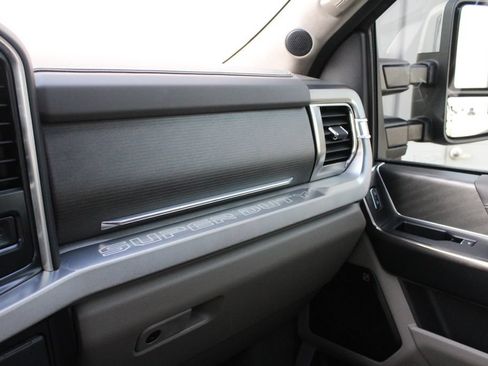 Used 2026 Ford F350 Platinum w/ Platinum Plus Package AWD/4WD image 21