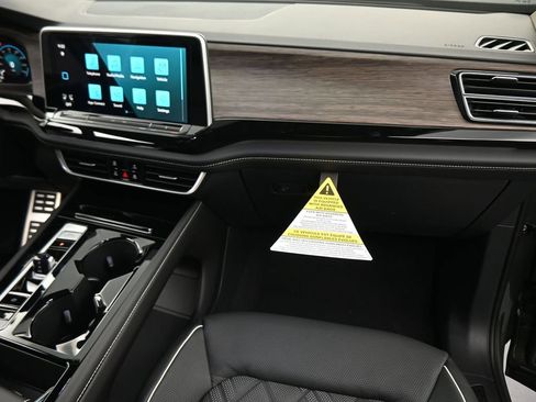 New 2026 Volkswagen Atlas SEL Premium R-Line image 44