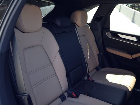 New 2026 Porsche Cayenne AWD/4WD image 23