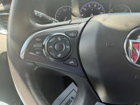 Used 2020 Buick Enclave Avenir w/ Avenir Technology Package AWD/4WD image 32