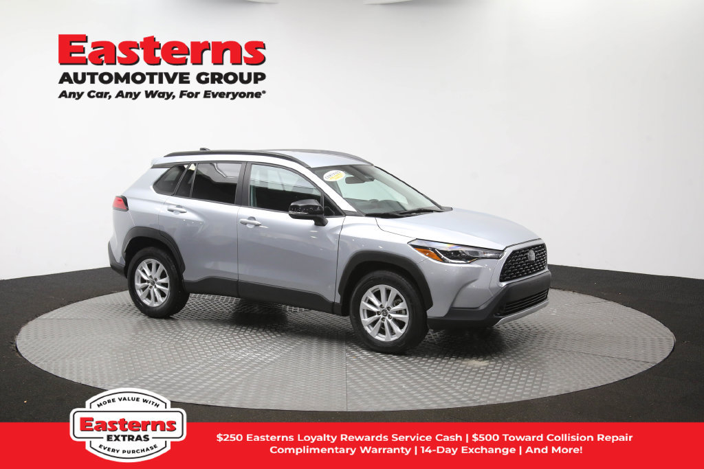 Used 2025 Toyota Corolla Cross LE FWD image 48