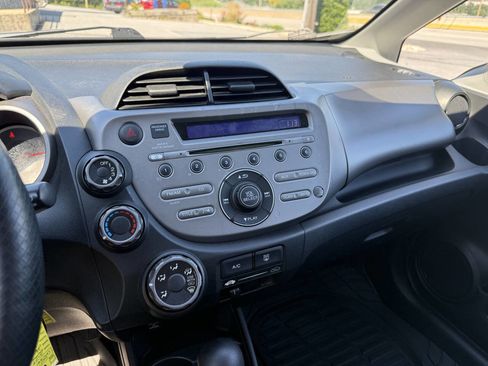 Used 2011 Honda Fit image 26