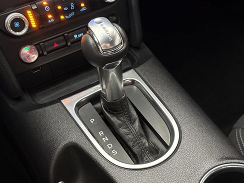 Used 2020 Ford Mustang Coupe RWD image 20