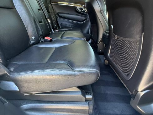 Used 2018 Volvo XC90 T6 Momentum w/ Convenience Package AWD/4WD image 41