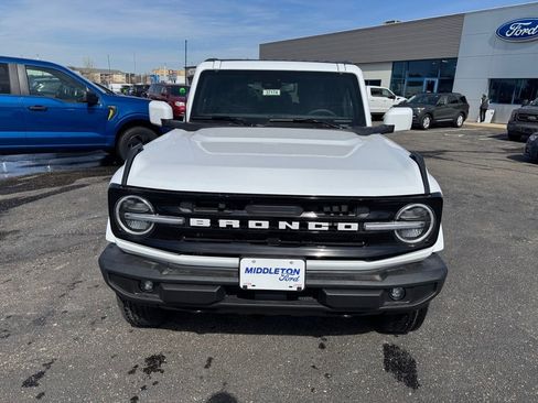 New 2026 Ford Bronco Outer Banks AWD/4WD image 8