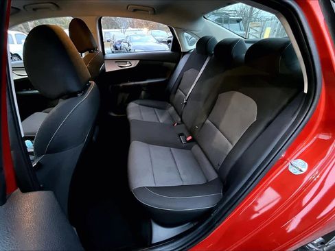 Used 2024 Kia Forte LXS image 18