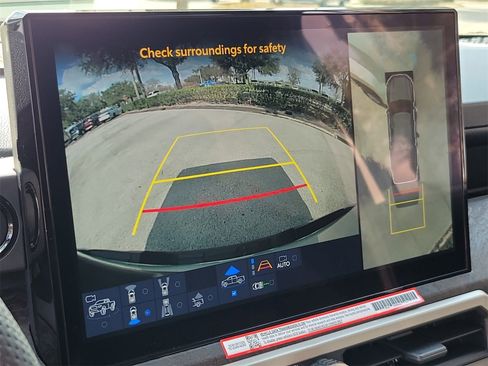 Used 2025 Toyota Tacoma Limited image 24