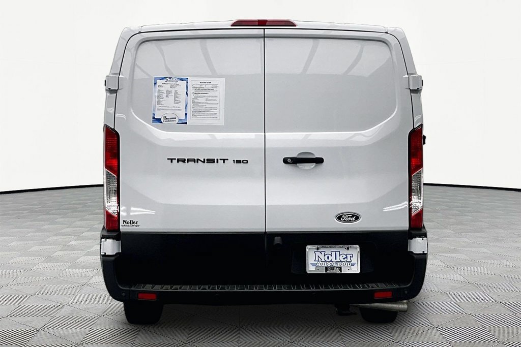 Used 2026 Ford Transit 150 Low Roof RWD image 4
