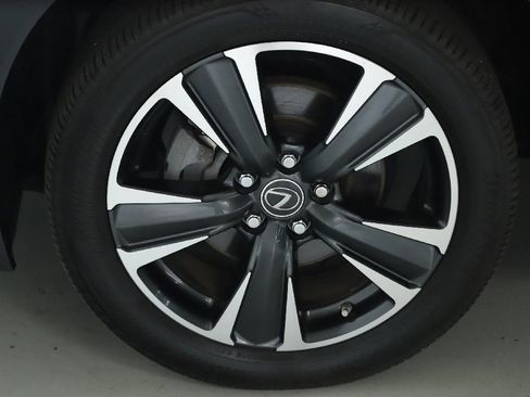 Used 2024 Lexus UX 250h AWD image 35
