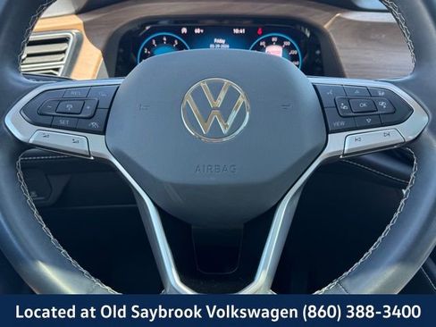 Used 2024 Volkswagen Atlas SE AWD/4WD image 42