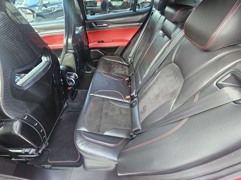 Used 2020 Alfa Romeo Stelvio Quadrifoglio image 10