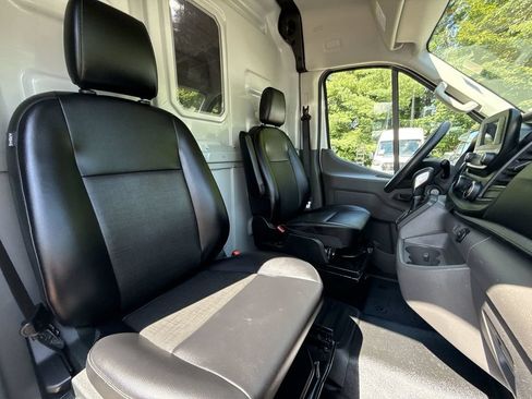 Certified 2025 Ford Transit 250 148 Medium Roof w/ Load Area Protection Package RWD image 21