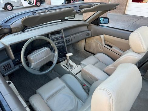 Used 1993 Cadillac Allante image 16