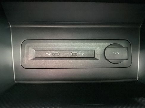 Used 2023 Volkswagen Atlas Cross Sport SE w/ Panoramic Sunroof Package AWD/4WD image 30