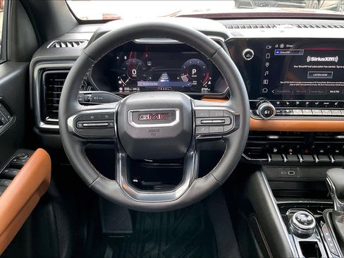 Used 2026 GMC Canyon AT4 w/ Technology Plus Package image 12