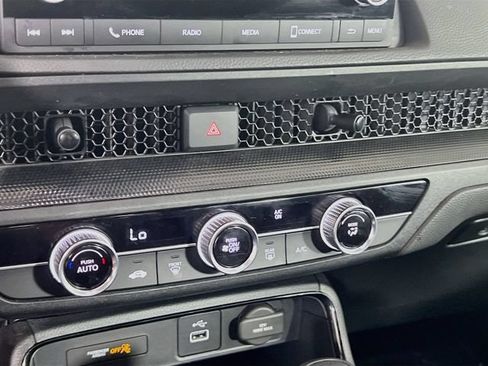 Used 2024 Honda CR-V LX image 12
