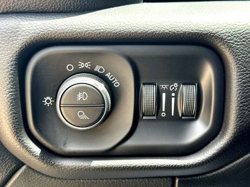 Used 2022 RAM 2500 Laramie AWD/4WD image 15