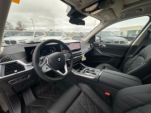 New 2026 BMW X7 xDrive40i AWD/4WD image 11
