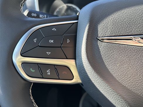 New 2026 Chrysler Voyager LX image 19