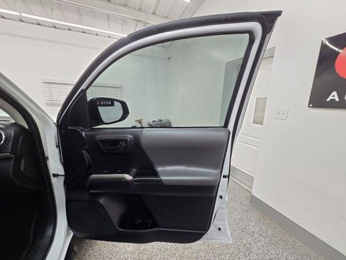Used 2021 Toyota Tacoma SR5 RWD image 28
