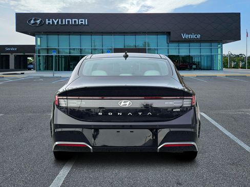 New 2026 Hyundai Sonata Limited FWD image 25