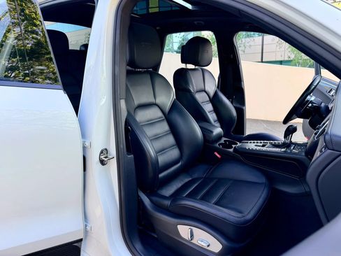 Used 2017 Porsche Macan GTS image 70