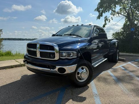 Used 2004 Dodge Ram 3500 Truck SLT AWD/4WD image 1