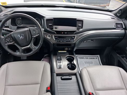 Used 2023 Honda Passport EX-L image 12