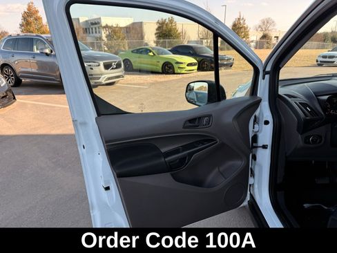 Used 2020 Ford Transit Connect XL image 2
