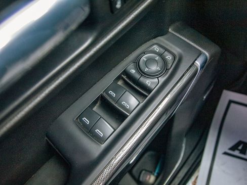 Used 2021 GMC Sierra 1500 AT4 w/ AT4 Premium Package image 12