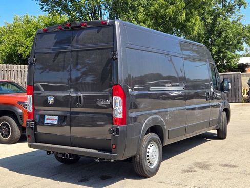 New 2026 RAM ProMaster 2500 w/ Convenience Group image 9