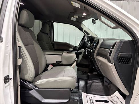 Used 2017 Ford F250 XL w/ Power Equipment Group AWD/4WD image 12