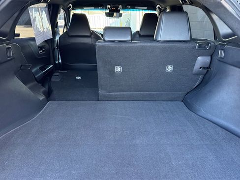 Used 2023 Toyota Venza XLE image 18