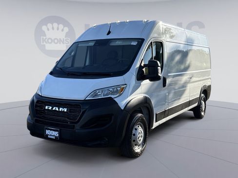 Used 2023 RAM ProMaster 2500 FWD image 1